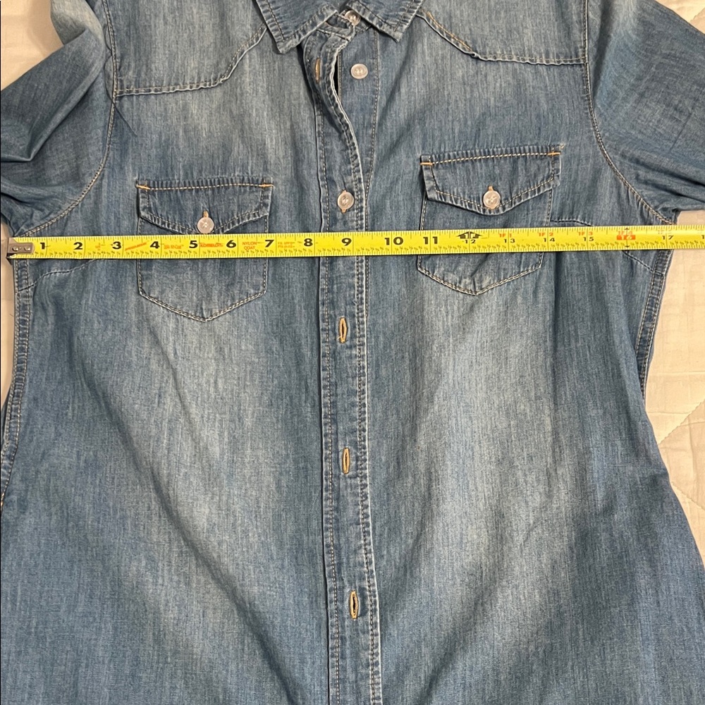 Denim Button-Up tunic - Picture 4 of 6